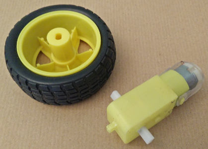 Motori demoltiplicati con doppio asse e ruota da 60mm